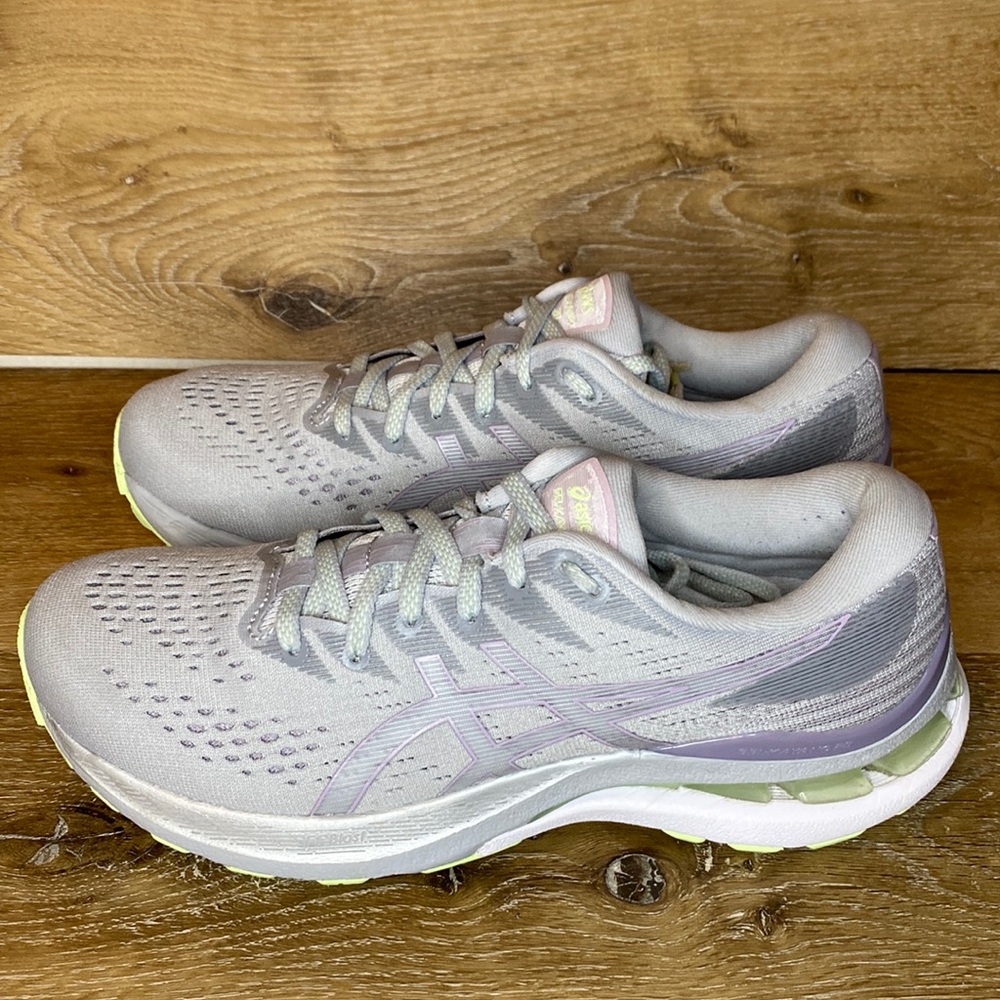ASICS Gel-Kayano 28 Size 8